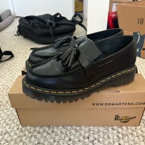 Dr. Martins Adrian Bex 8w/7m